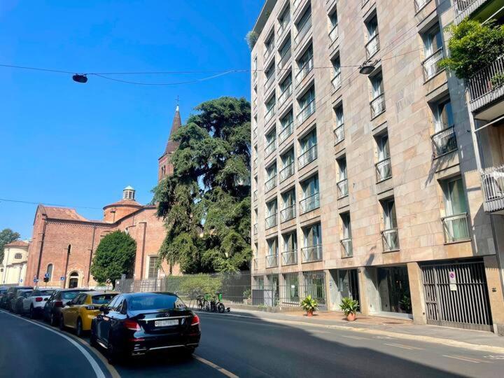 Relstay - Montenapoleone Milão Exterior foto