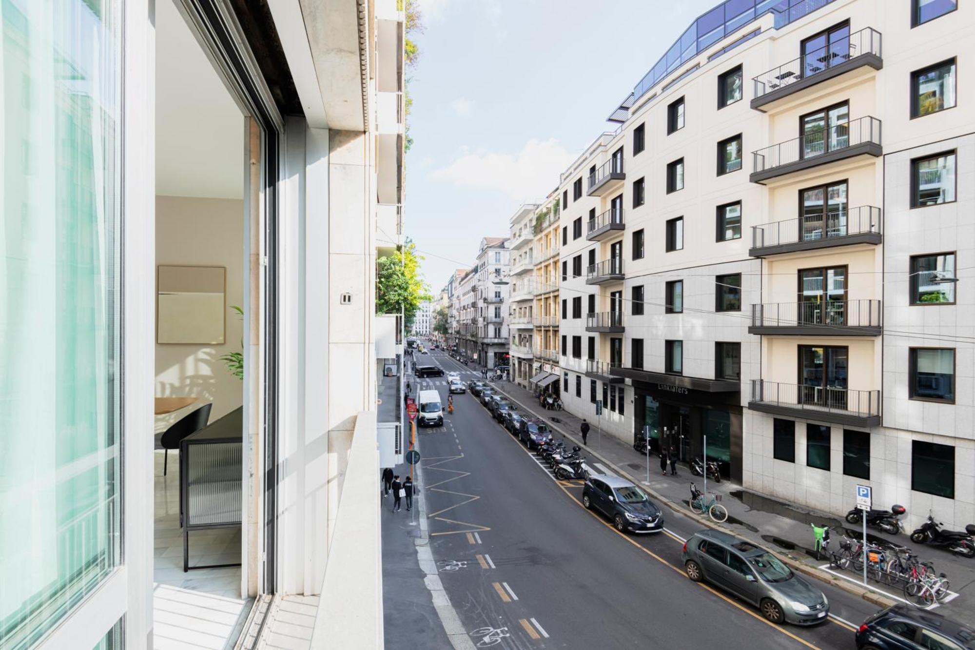Relstay - Montenapoleone Milão Exterior foto